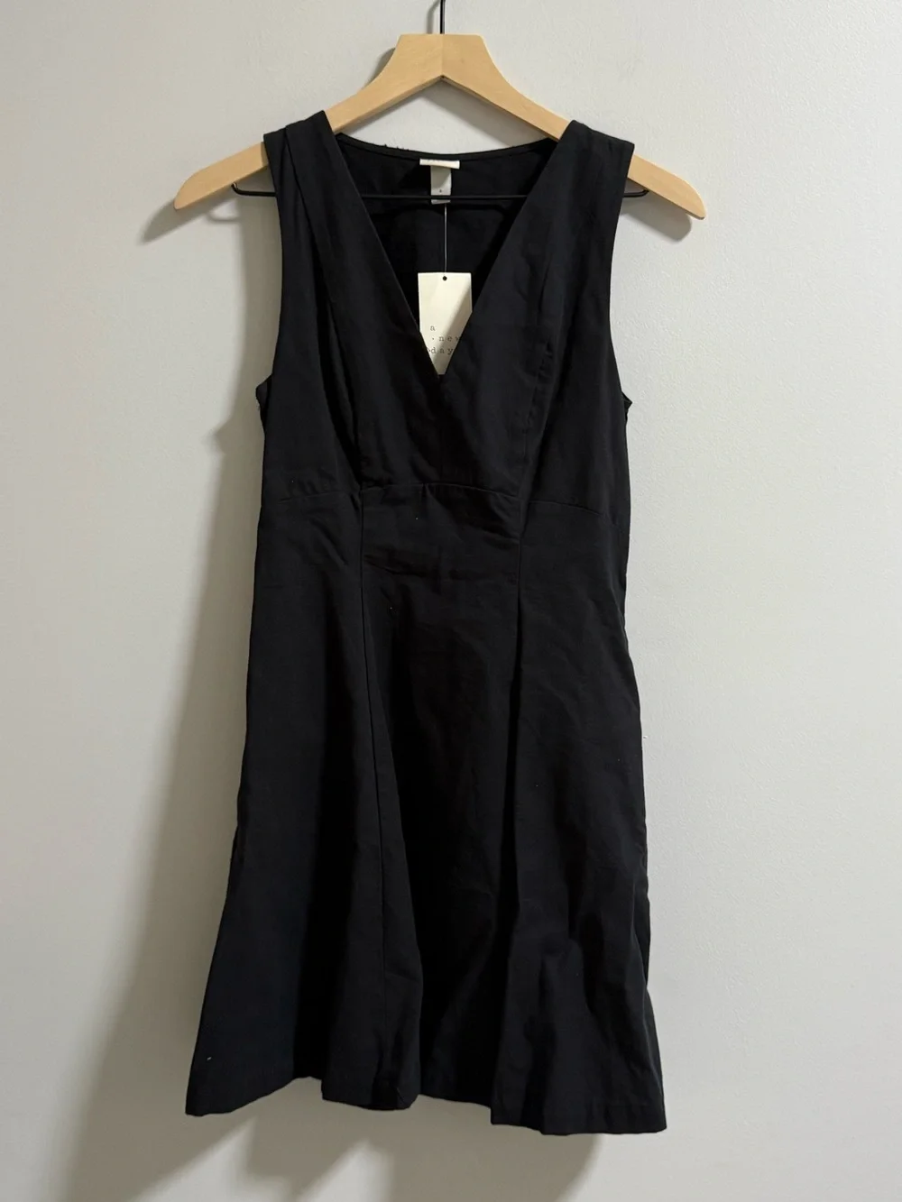 A New Day Classic V-Neck Black Sleeveless Dress - Picture 2 of 8